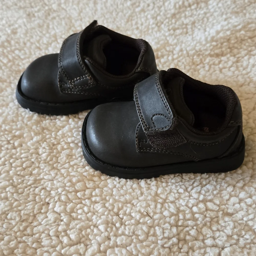 Smart Fit Baby Boy Dress Shoes Dark Brown Velcro Closure Casual Shoes Size 3
